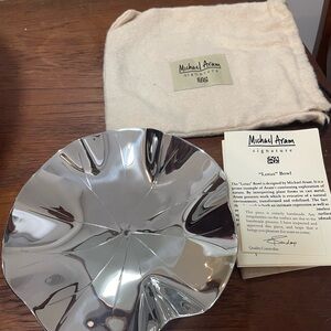 9 1/2” Michael Aram Lotus Bowl 9 1/2” X 9 1/2” Signed ,With Dust Bag. NYC